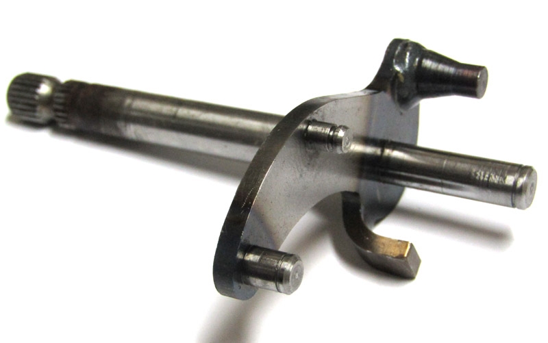 SHIFTER SHAFT W/ PIVOT PLATE - 2015 & NEWER main image 0