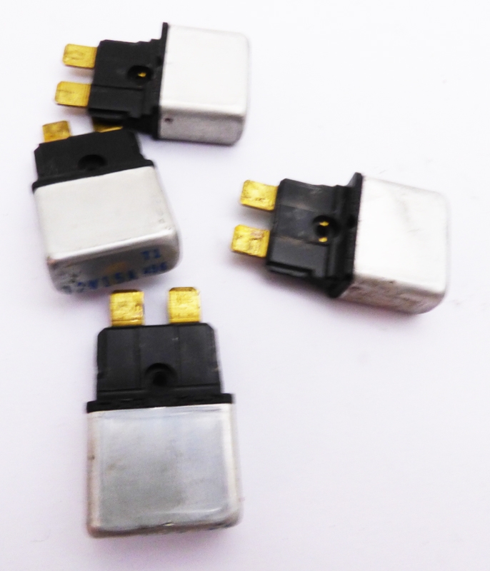 Fuse Circuit Breaker 15 Amp