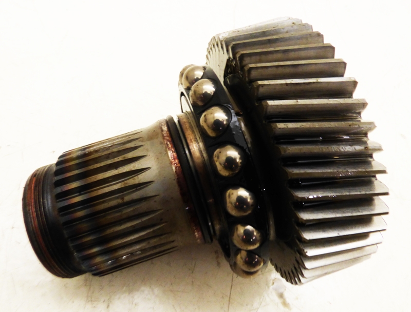 Gear Fifth Main