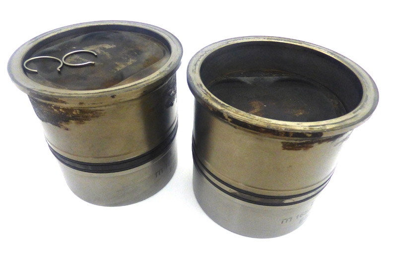 Piston Liners with Pistons - only 8000km done